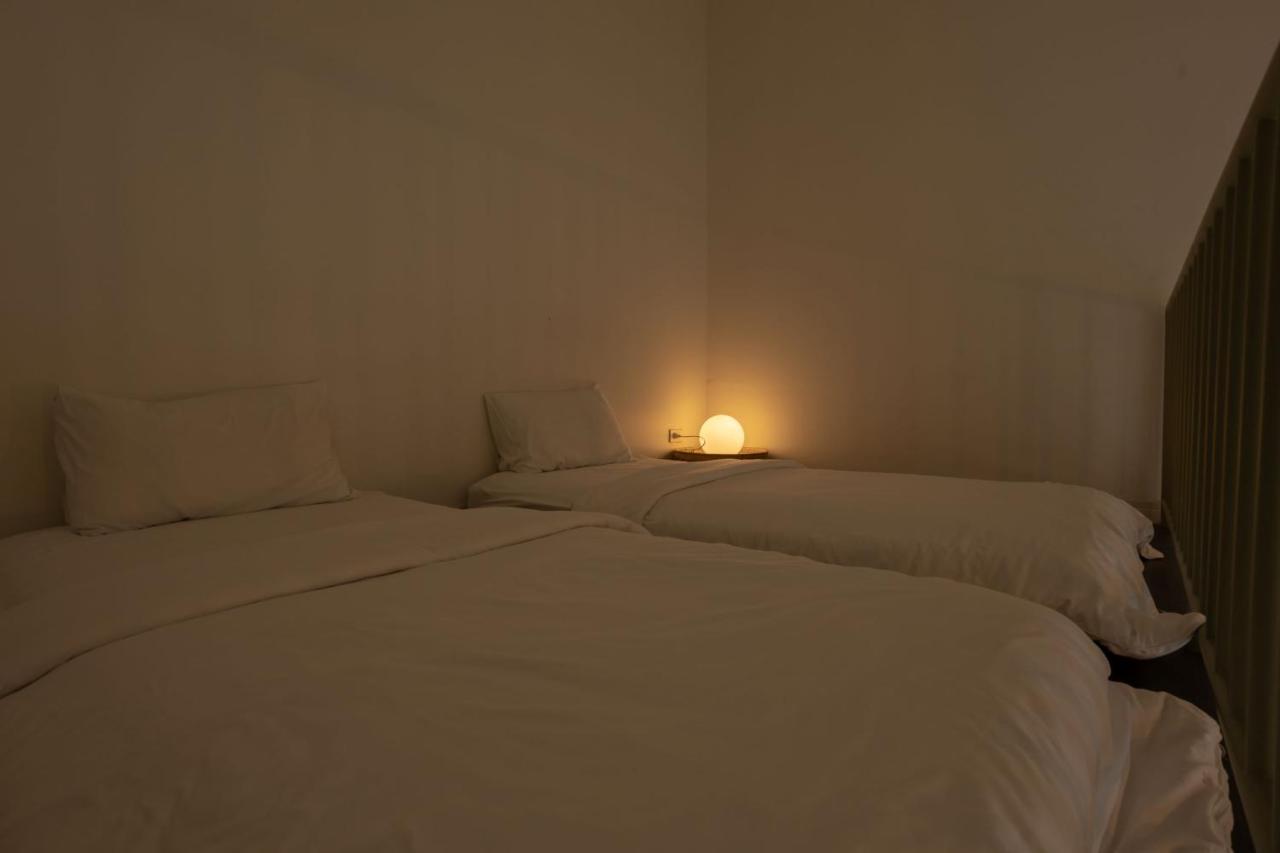 Отель Pakchong Center Poshtel Экстерьер фото
