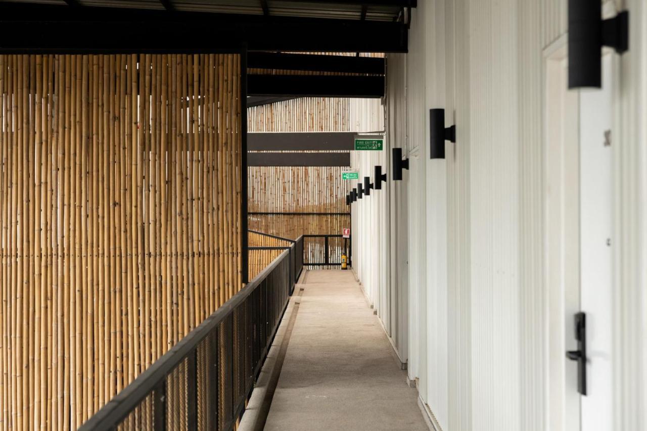 Отель Pakchong Center Poshtel Экстерьер фото