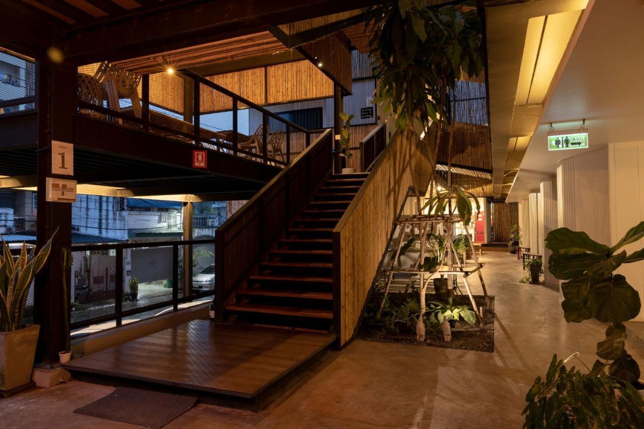 Отель Pakchong Center Poshtel Экстерьер фото