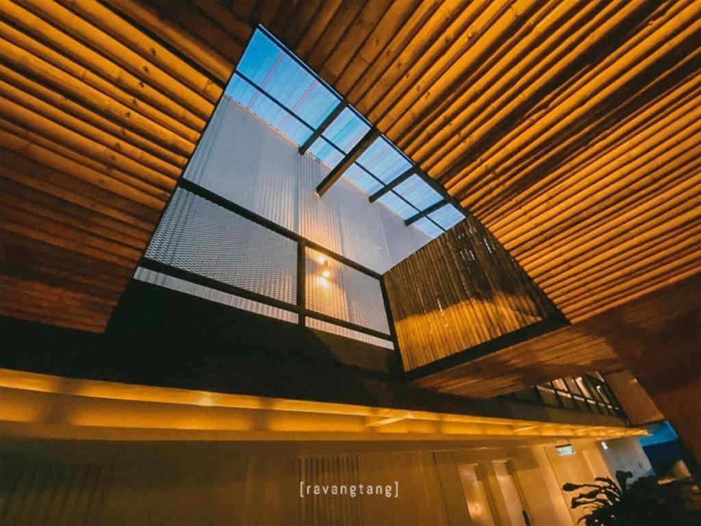 Отель Pakchong Center Poshtel Экстерьер фото